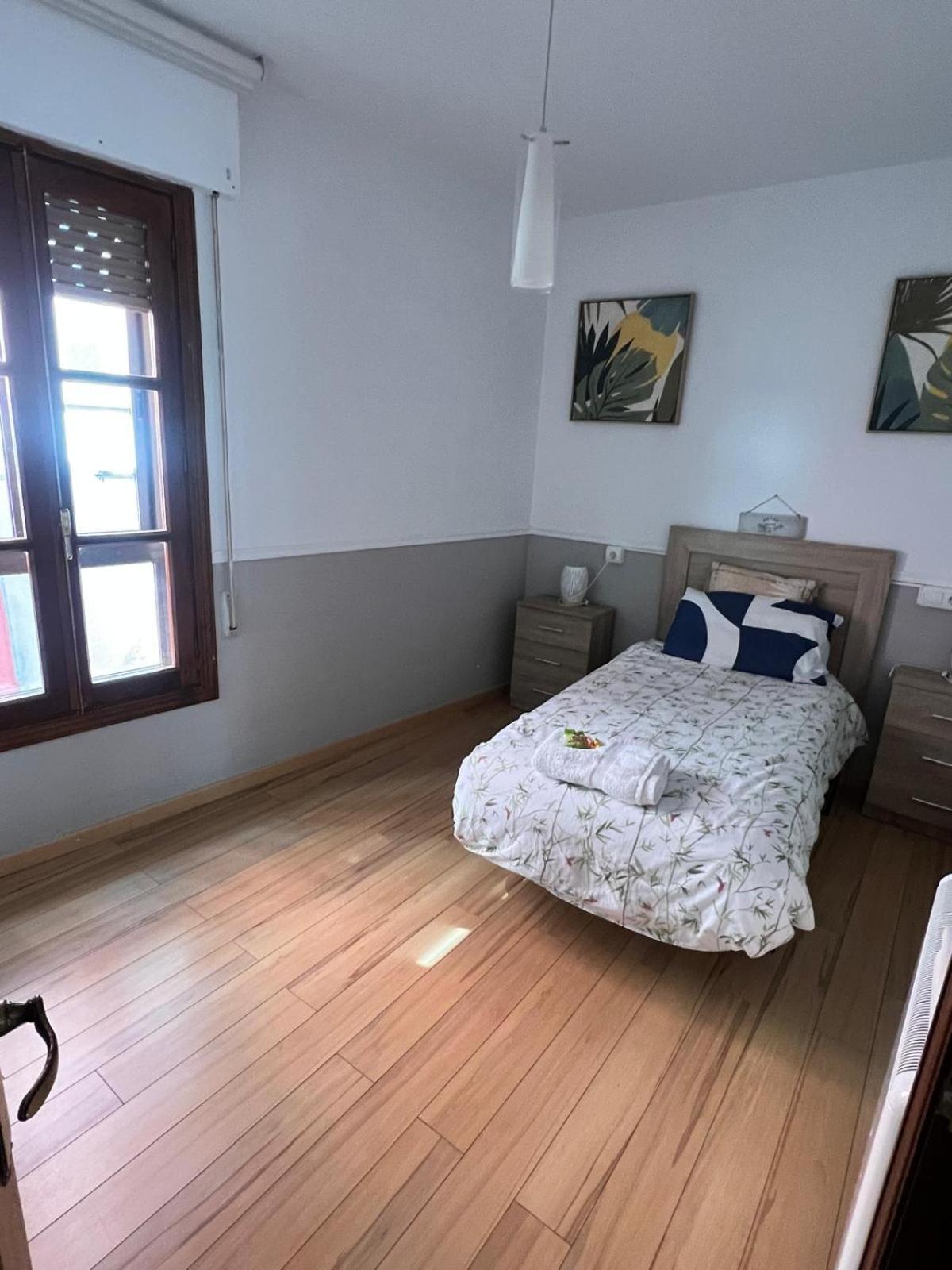 La Torre Del Reloj Apartment Ponferrada Cameră foto